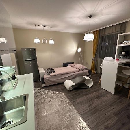 Uni Time Apartment By Lmg Sofia Exterior foto